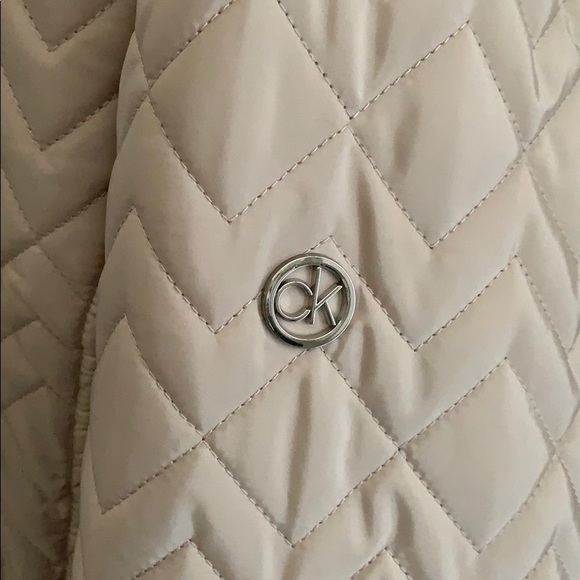 Calvin Klein Woman’s All Weather Quilted Coat - Picture 9 of 16